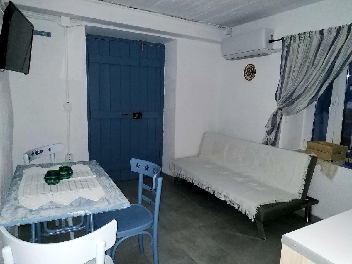 Theseus Appartement Poros Town Buitenkant foto